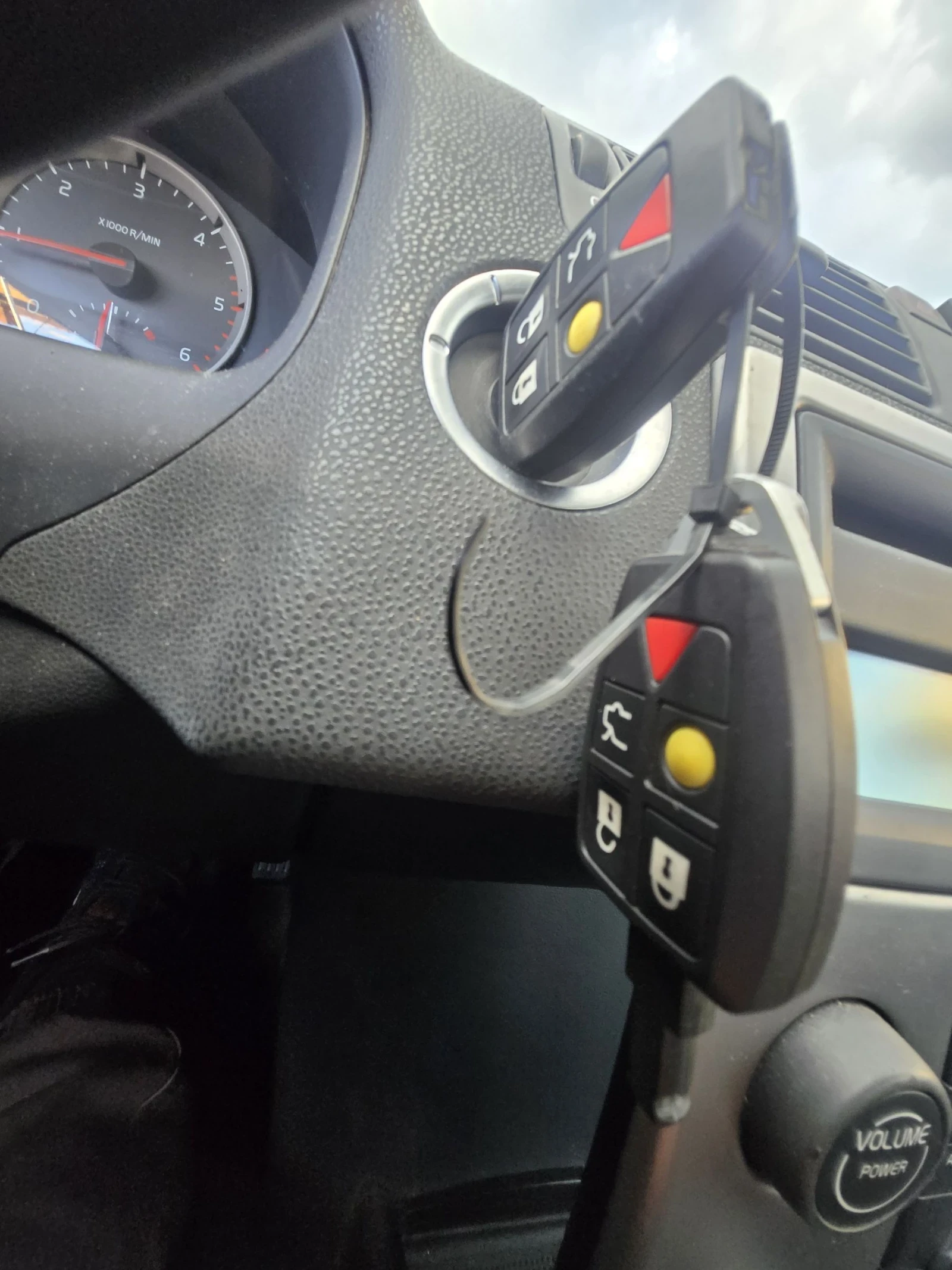 Volvo V50 2.0 HDI 136к.с 2009г. Много добро състояние , снимка 8 - Автомобили и джипове - 54139086