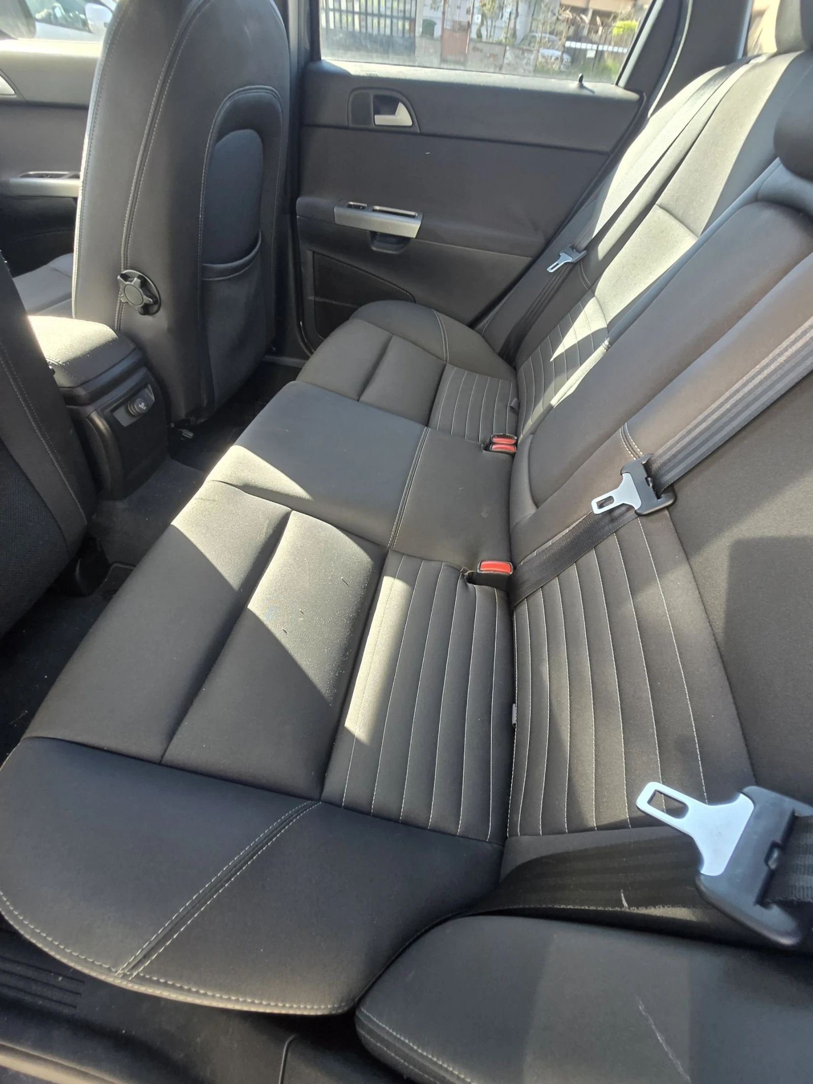 Volvo V50 2.0 HDI 136к.с 2008г. , снимка 9 - Автомобили и джипове - 54139086