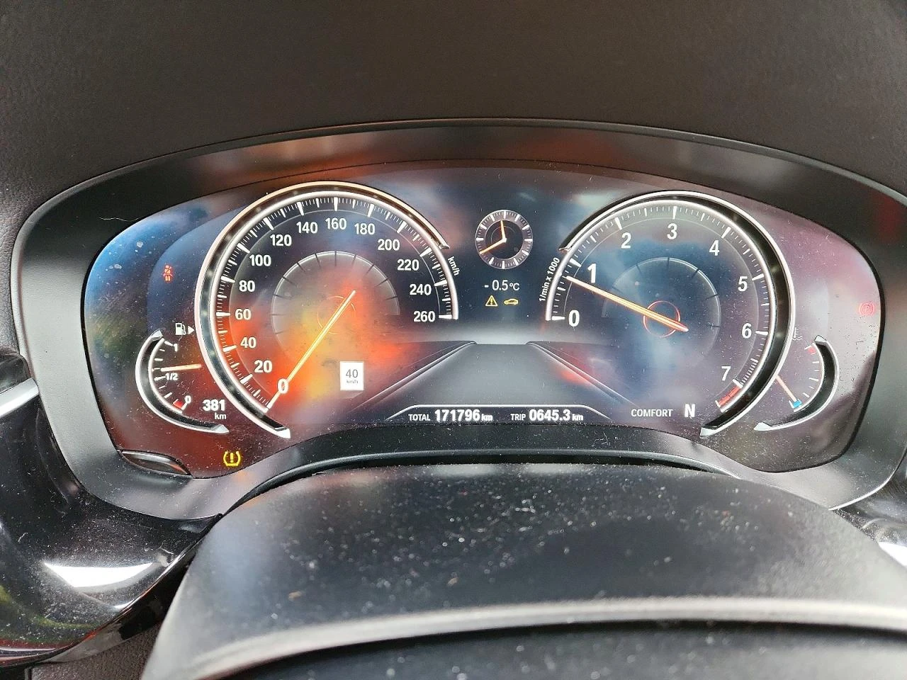 BMW 540 xDrive / M-PKG / H&K / Head-Up / 360 / PANO, снимка 9 - Автомобили и джипове - 54501829