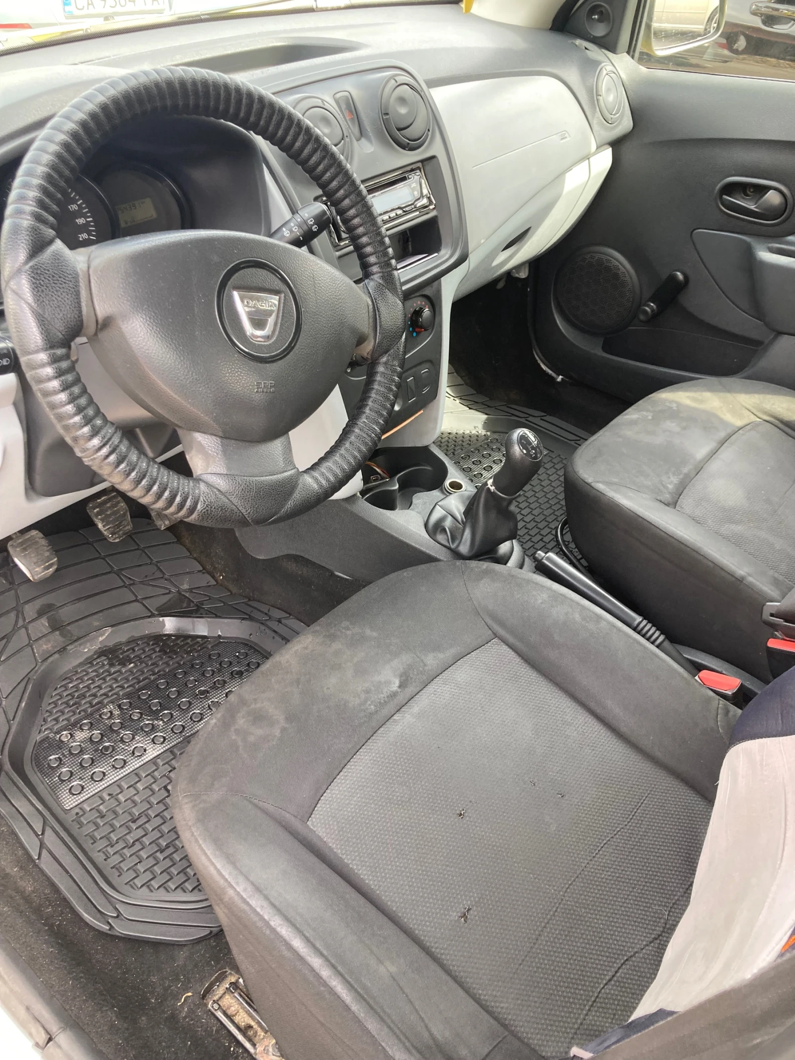 Dacia Sandero, снимка 5 - Автомобили и джипове - 54884665