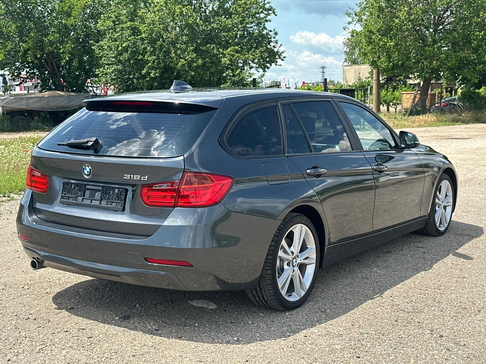 BMW 318 2.0d, снимка 3 - Автомобили и джипове - 55476790
