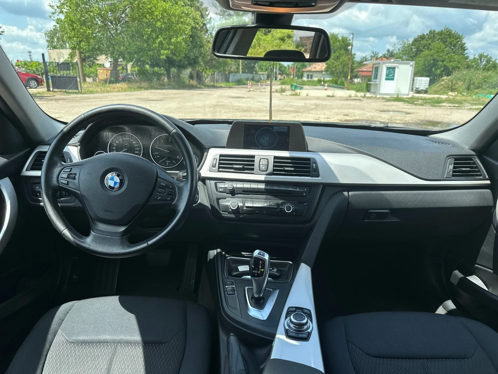 BMW 318 2.0d, снимка 10 - Автомобили и джипове - 55476790
