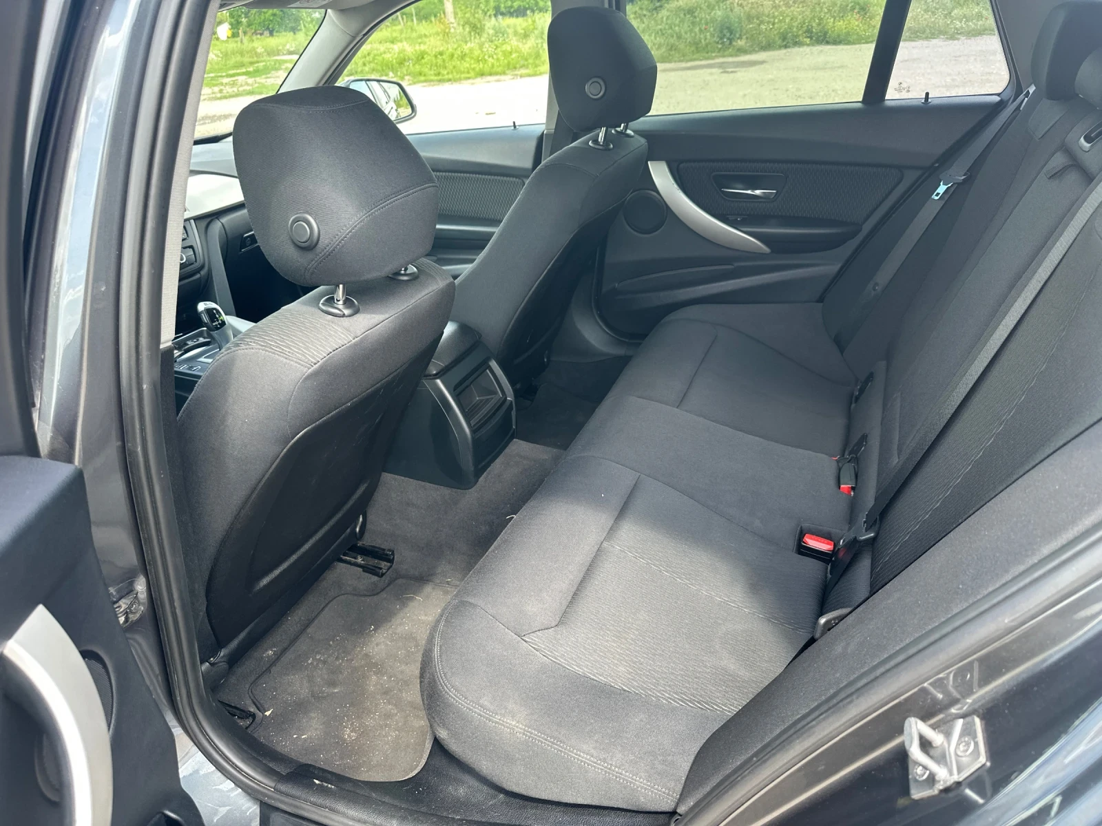 BMW 318 2.0d, снимка 11 - Автомобили и джипове - 55476790