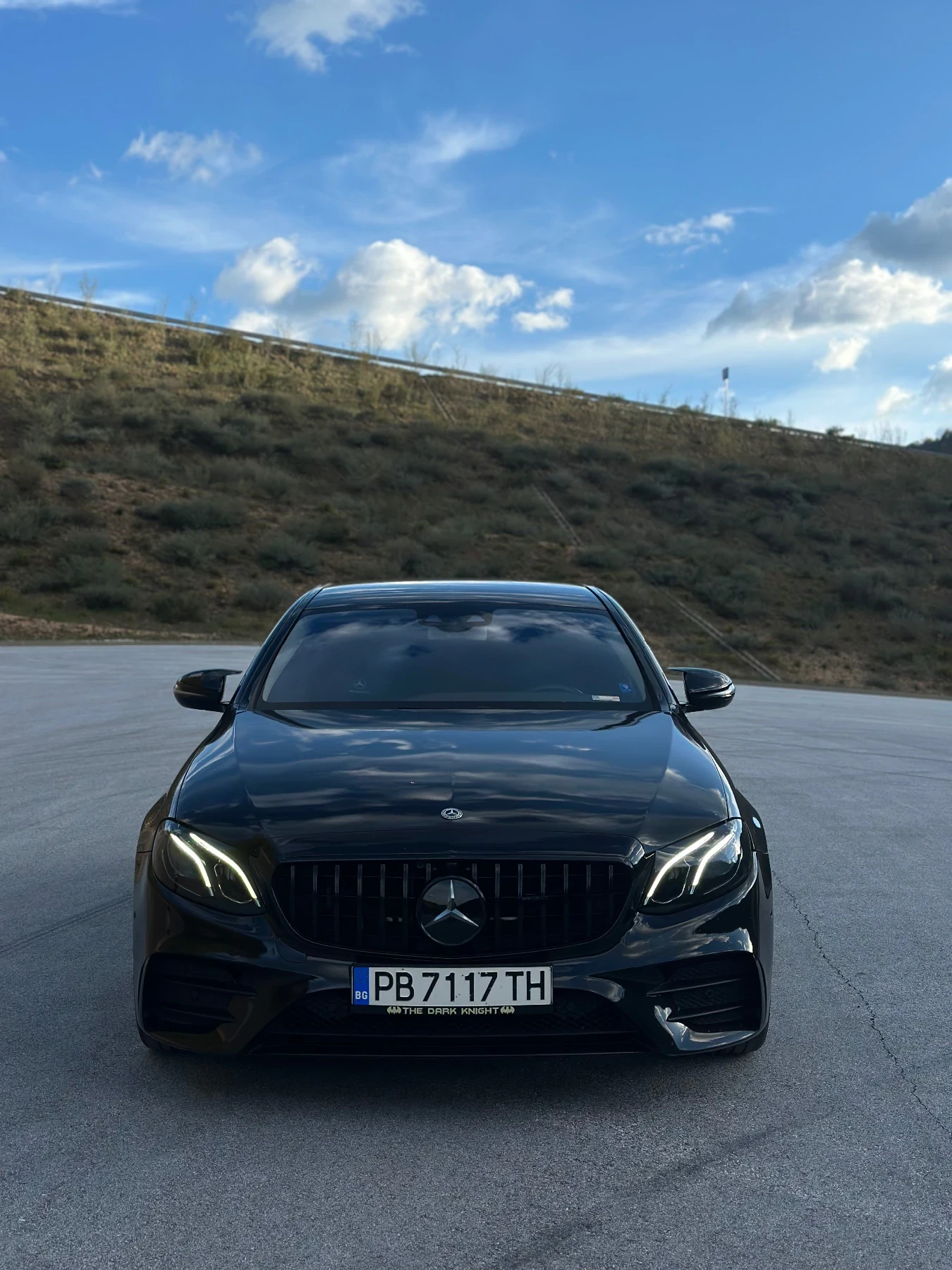 Mercedes-Benz E 220, снимка 2 - Автомобили и джипове - 55579043