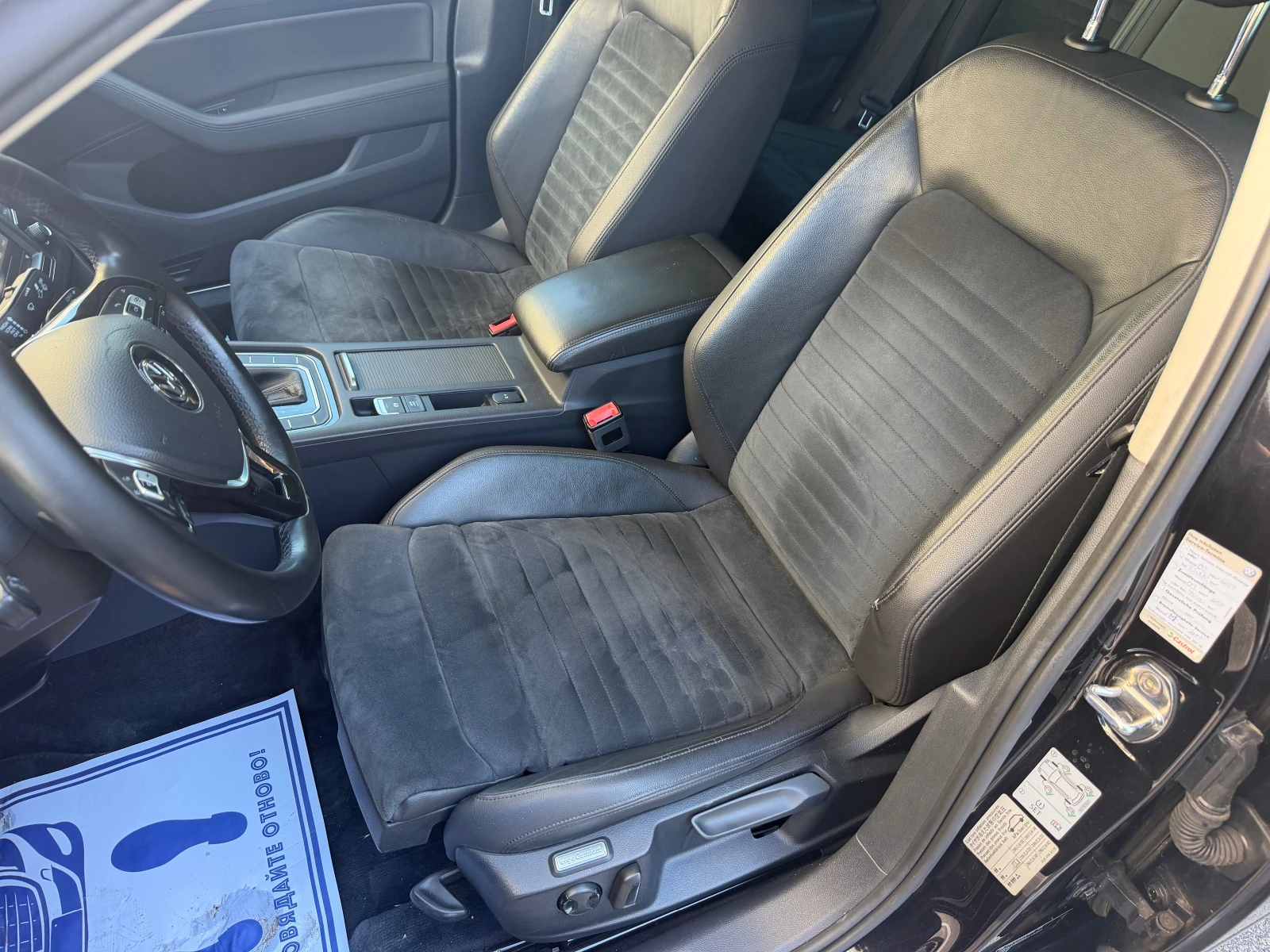 VW Passat 2.0TDI / DSG / Highline, снимка 9 - Автомобили и джипове - 56213053