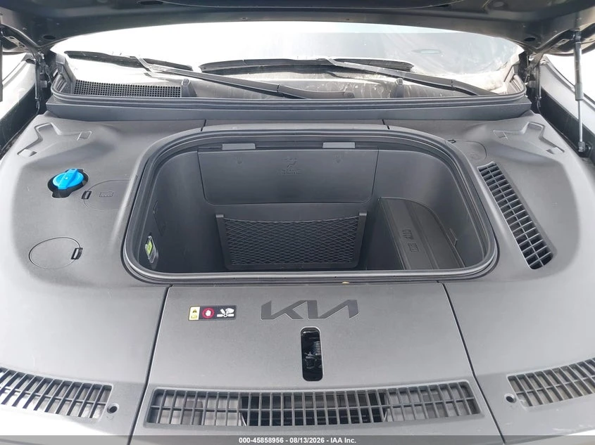 Kia EV9 Light Long Range RWD, снимка 10 - Автомобили и джипове - 56405519