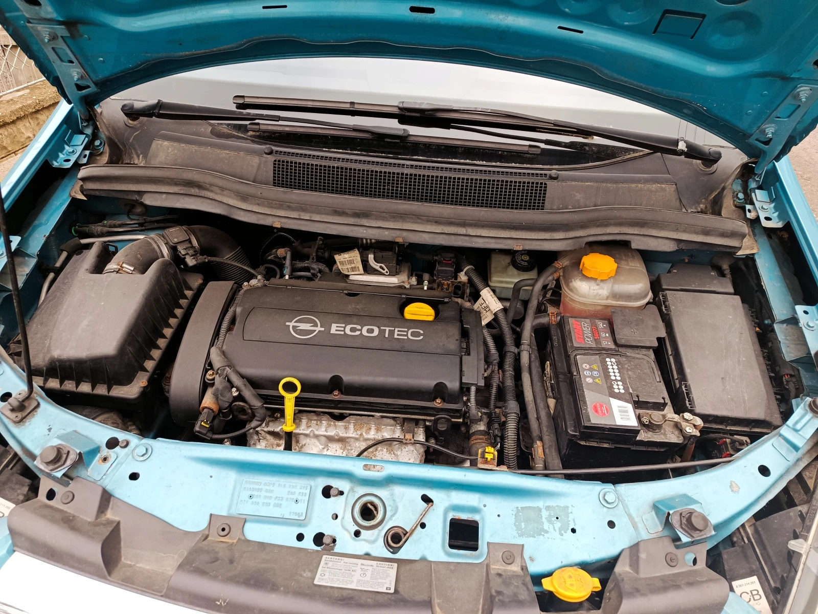 Opel Zafira 1.8 - 7 местна, снимка 3 - Автомобили и джипове - 56683173