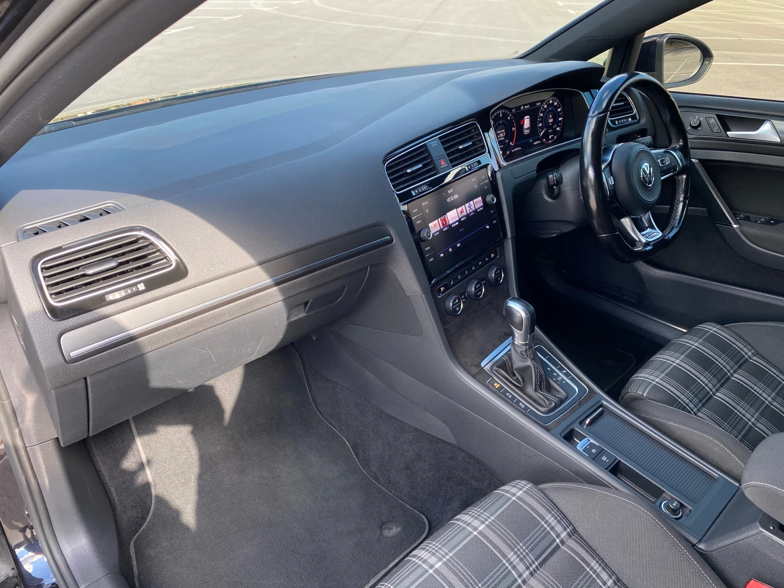 VW Golf GTD, снимка 10 - Автомобили и джипове - 56749021