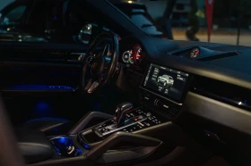 Porsche Cayenne COUPE/AMBIENT/PANO/PPF/BLACK EDITION/PDK/4X4/1-соб, снимка 10