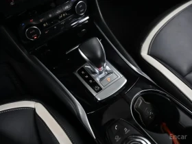 Infiniti Q30 2.0L Carfax, снимка 8