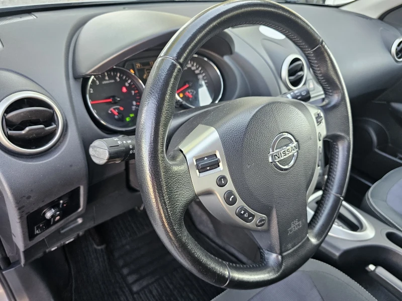 Nissan Qashqai 1.6i 117k.c Automat. Nova, снимка 10 - Автомобили и джипове - 47720409