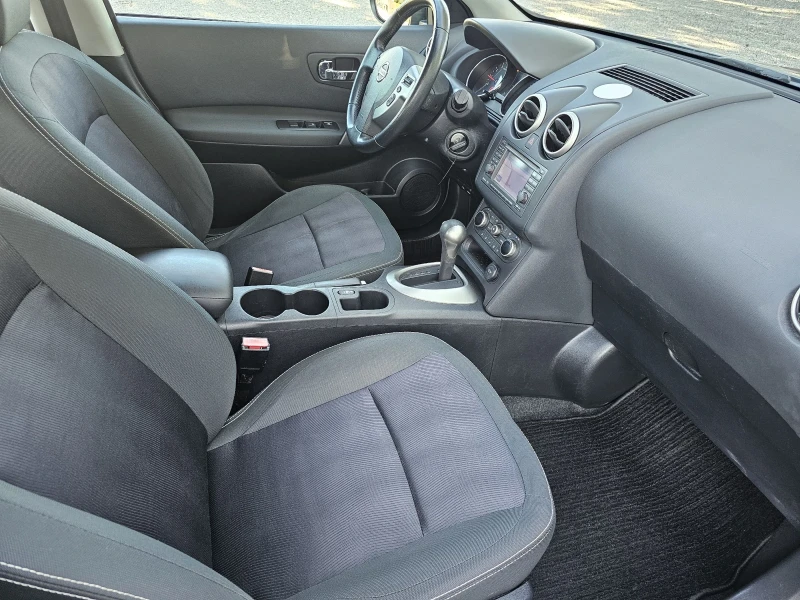 Nissan Qashqai 1.6i 117k.c Automat. Nova, снимка 12 - Автомобили и джипове - 47720409