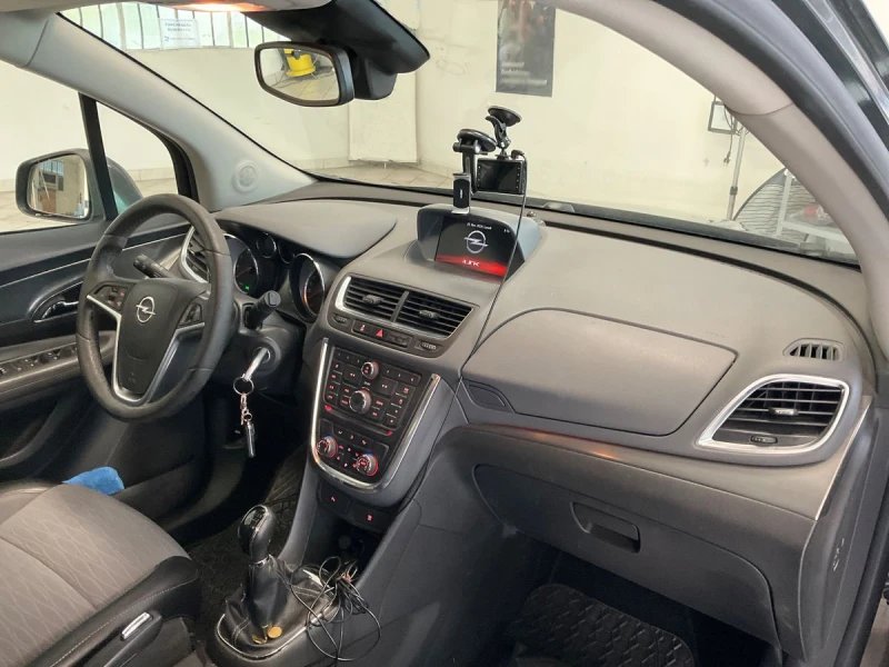 Opel Mokka 1.4T LPG, снимка 10 - Автомобили и джипове - 48310902