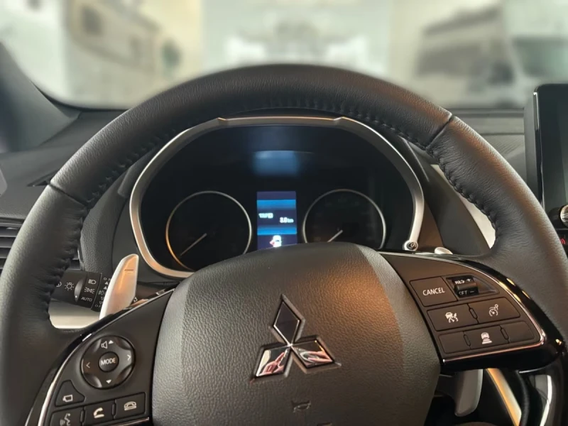 Mitsubishi Eclipse Cross НОВ!2.4PHEV/188HP/SELECT/4X4/360/NAVI/LED/816v, снимка 6 - Автомобили и джипове - 52391716