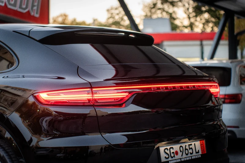 Porsche Cayenne COUPE/AMBIENT/PANO/1-СОБСТВЕНИК/PDK/4X4, снимка 11 - Автомобили и джипове - 52484208