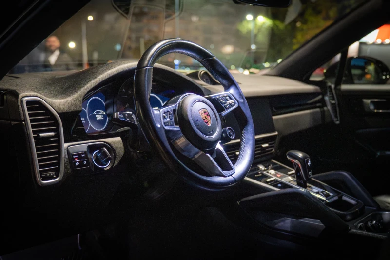 Porsche Cayenne COUPE/AMBIENT/PANO/1-СОБСТВЕНИК/PDK/4X4, снимка 5 - Автомобили и джипове - 52484208