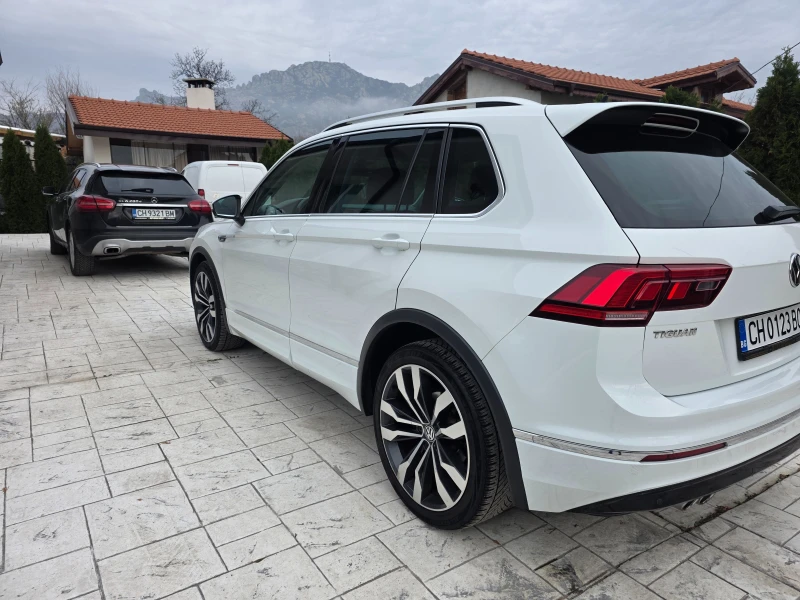 VW Tiguan 2.0 TDI R-LINE НАПЪЛНО ОБСЛУЖЕН , снимка 8 - Автомобили и джипове - 52713682