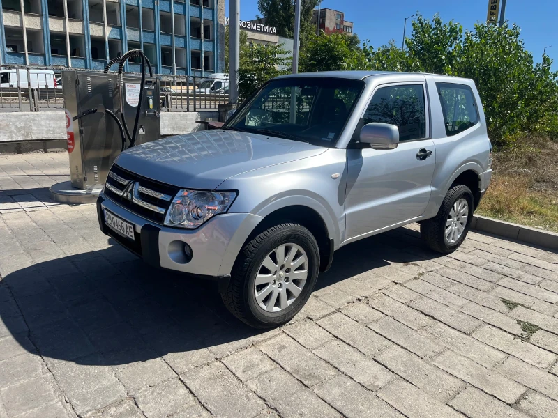 Mitsubishi Pajero, снимка 2 - Автомобили и джипове - 53167512