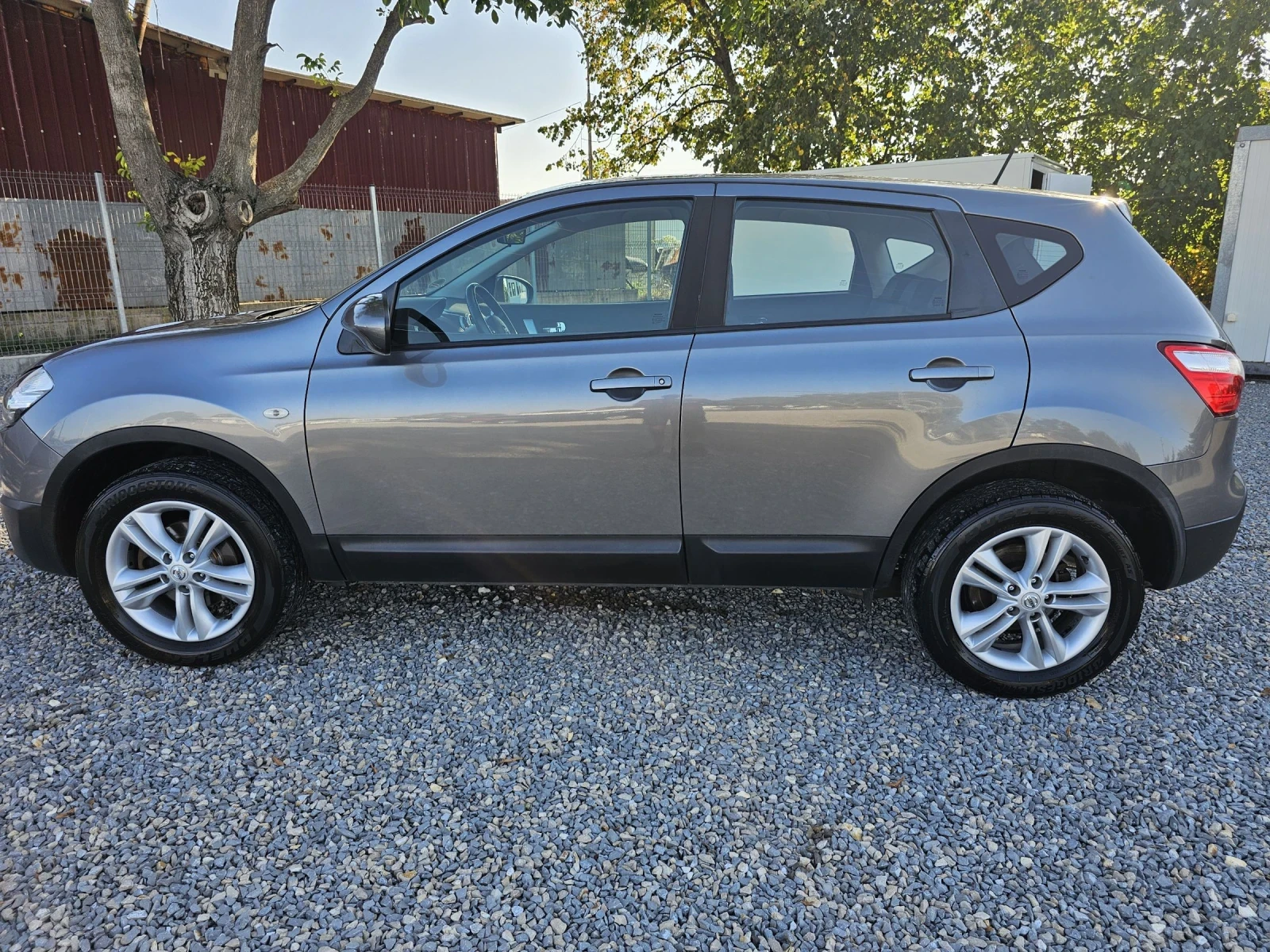 Nissan Qashqai 1.6i 117k.c Automat. Nova - изображение 7