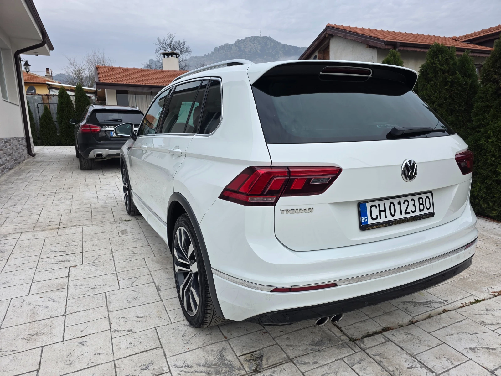 VW Tiguan 2.0 TDI R-LINE    | Mobile.bg   7