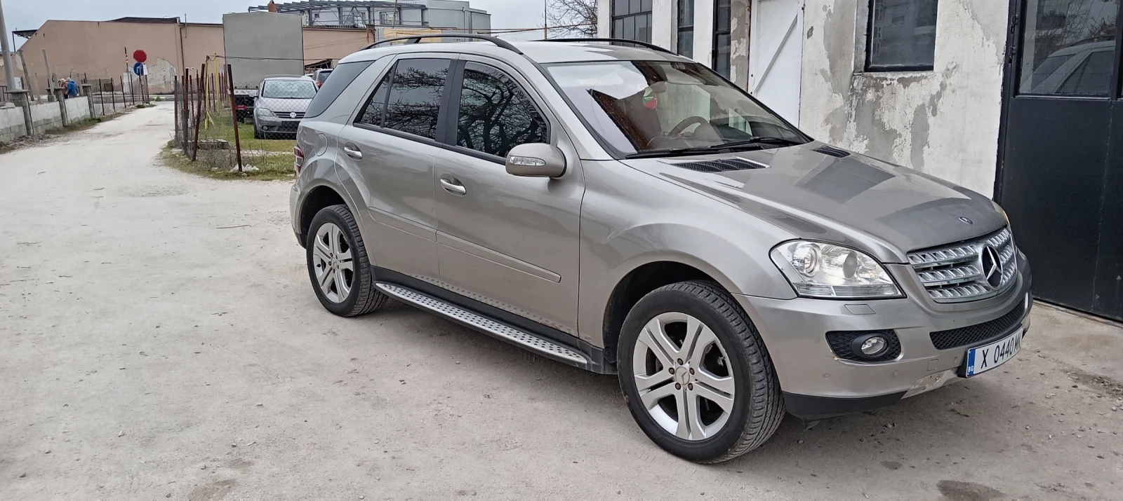 Mercedes-Benz ML 320, снимка 6 - Автомобили и джипове - 53882301
