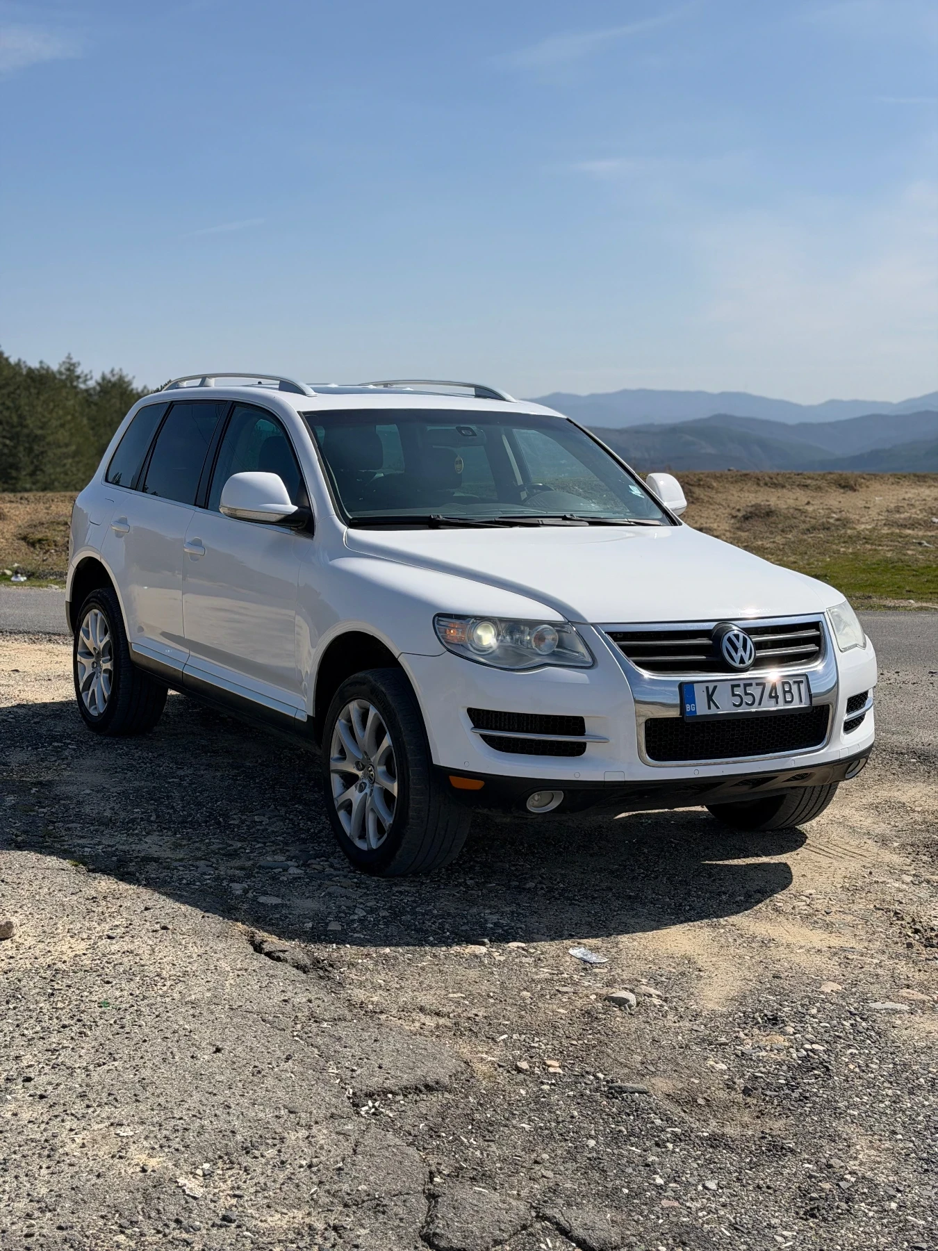 VW Touareg, снимка 2 - Автомобили и джипове - 53940049