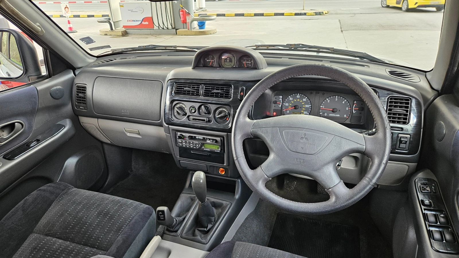 Mitsubishi Pajero sport 2.5 Tdi FACELIFT/KLIMATIK , снимка 10 - Автомобили и джипове - 54184472