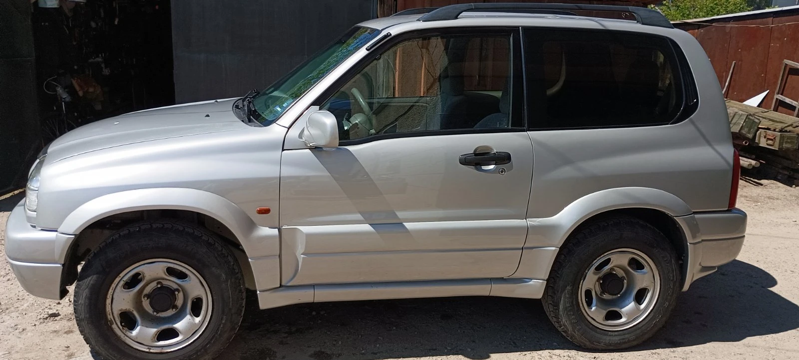 Suzuki Grand vitara 1.6, снимка 2 - Автомобили и джипове - 54526898
