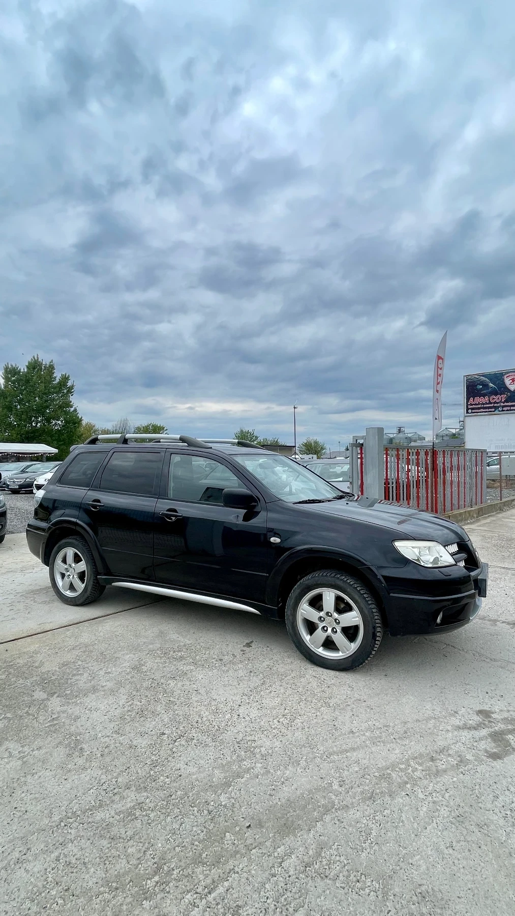 Mitsubishi Outlander 2, 4i 160к.с. БЕНЗИН/ГАЗ, снимка 4 - Автомобили и джипове - 54649473