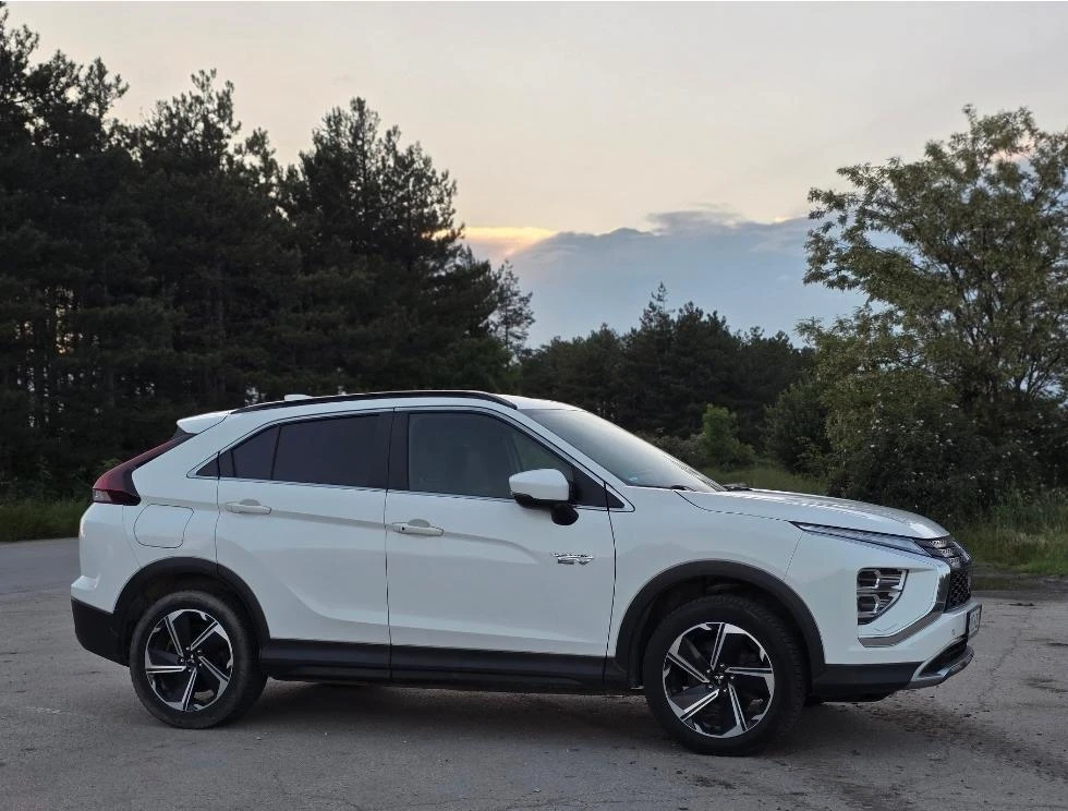 Mitsubishi Eclipse Cross PHEV Фул Екстри , снимка 7 - Автомобили и джипове - 54814357