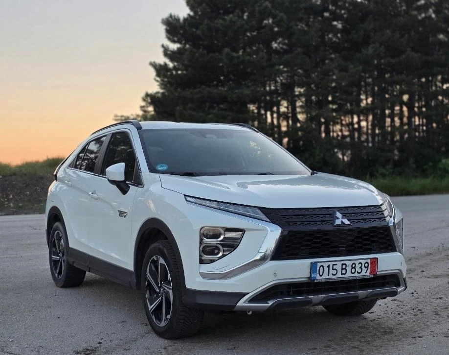 Mitsubishi Eclipse Cross PHEV Фул Екстри , снимка 9 - Автомобили и джипове - 54814357