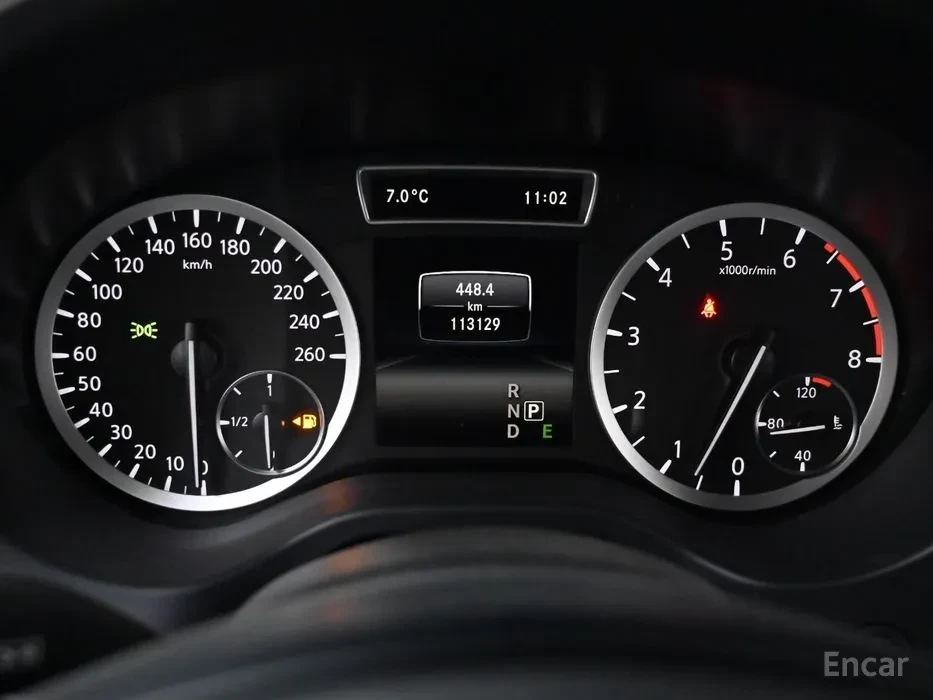 Infiniti Q30 2.0L Carfax, снимка 7 - Автомобили и джипове - 55139682