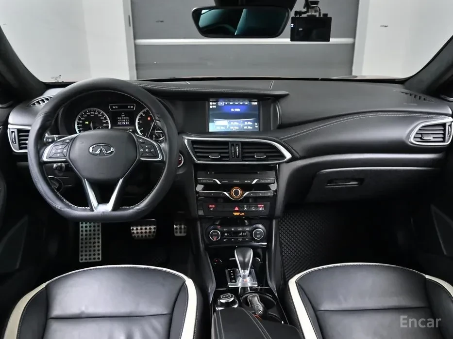 Infiniti Q30 2.0L Carfax, снимка 5 - Автомобили и джипове - 55139682