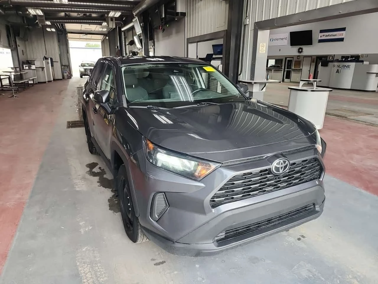 Toyota Rav4 * LE * CARFAX * БЕЗ ПЪРВОНАЧАЛНА ВНОСКА, снимка 2 - Автомобили и джипове - 55444166