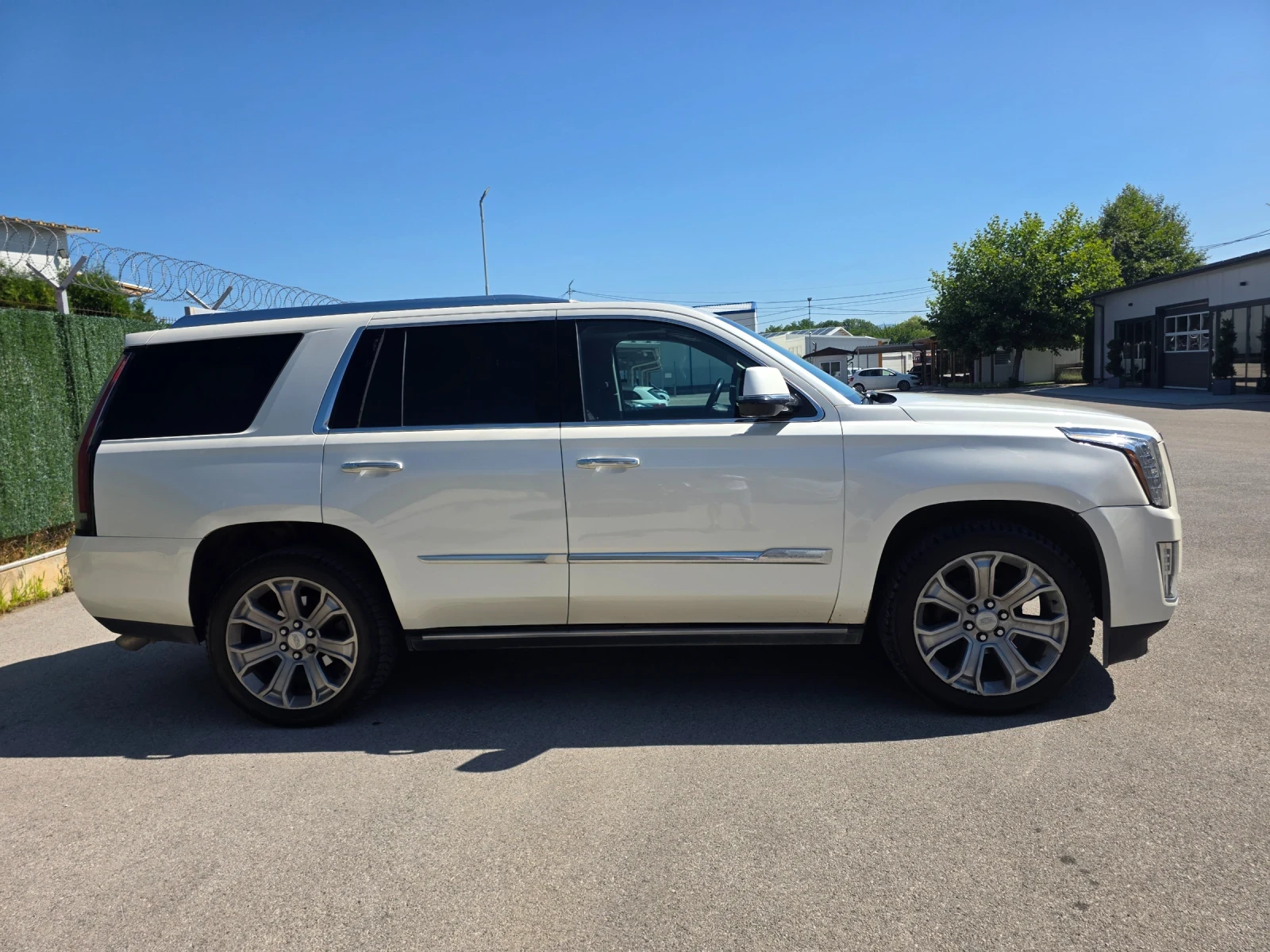 Cadillac Escalade 6.2, снимка 4 - Автомобили и джипове - 55476562
