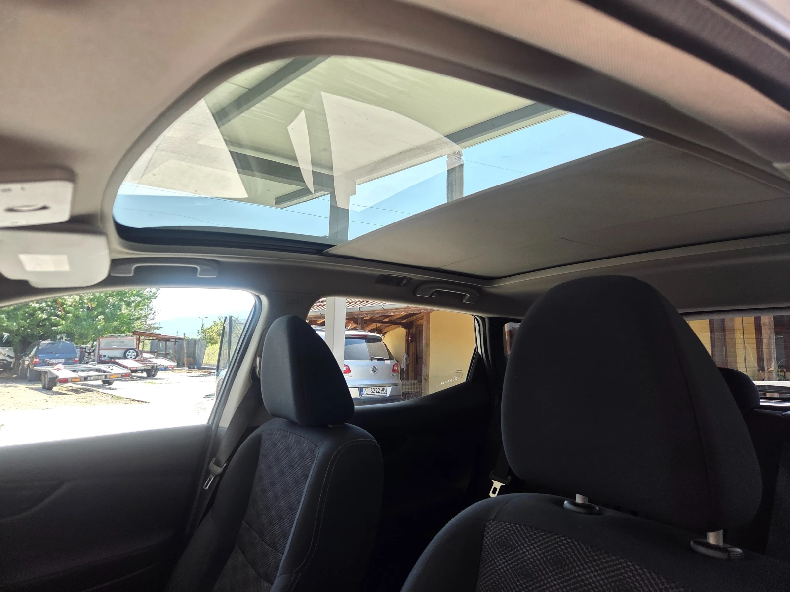 Nissan Qashqai 1.2 T* TEKNA* CAYLESS GO* NAVI* 360-KAMERA* * , снимка 8 - Автомобили и джипове - 55740199