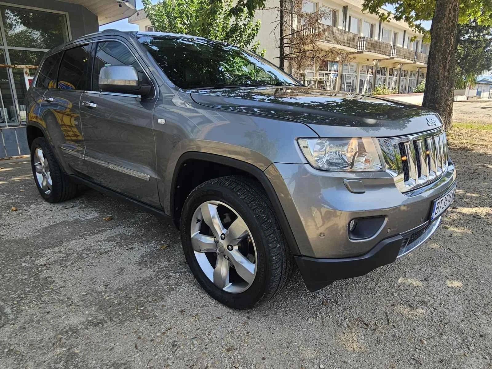 Jeep Grand cherokee 3.0 CRD OVERLAND, снимка 2 - Автомобили и джипове - 55855308