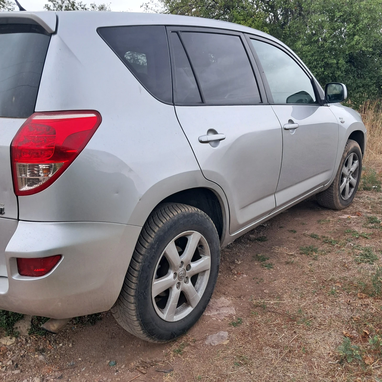 Toyota Rav4, снимка 4 - Автомобили и джипове - 56233135