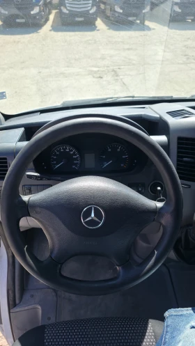 Mercedes-Benz Sprinter 211 2.2CDI 8+ 1 места | Auto.bg — изображение 13