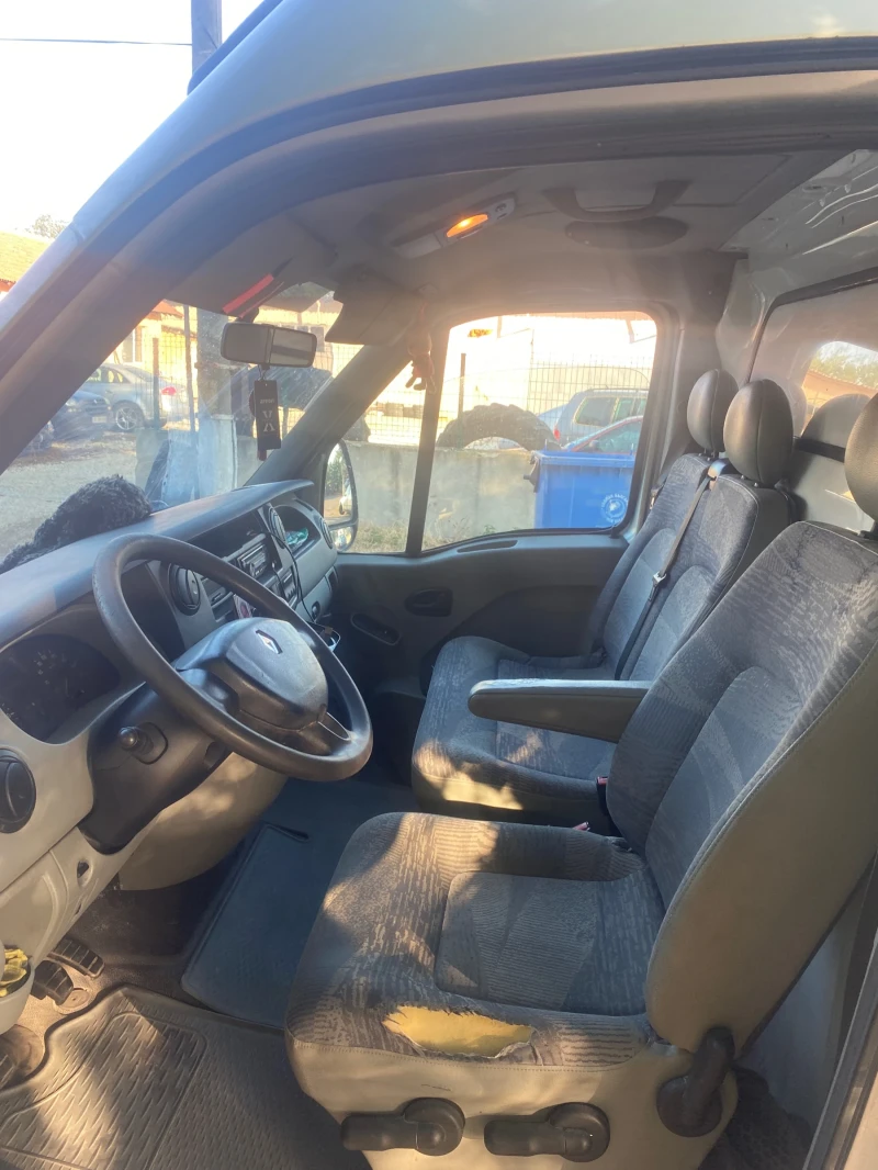 Renault Master 2.5dci, снимка 5 - Бусове и автобуси - 47735761