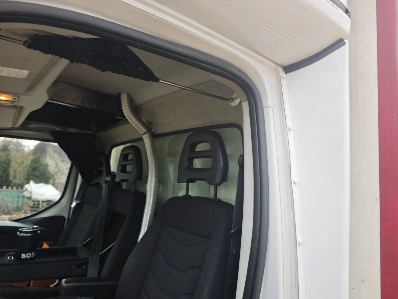 Iveco Daily 35.170, снимка 12 - Бусове и автобуси - 53123955