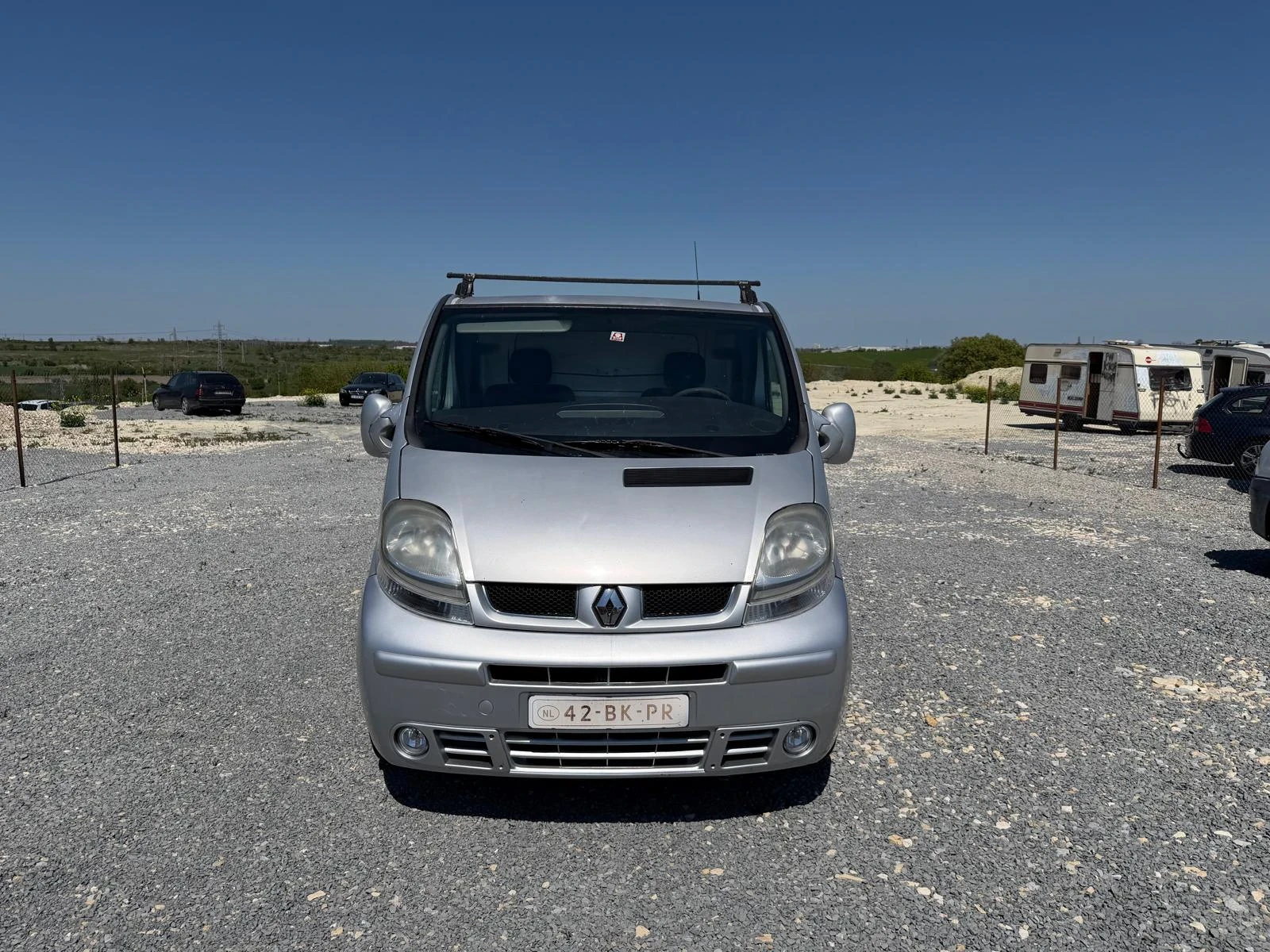 Renault Trafic 2.5 DCI 140HP, снимка 2 - Бусове и автобуси - 54441692