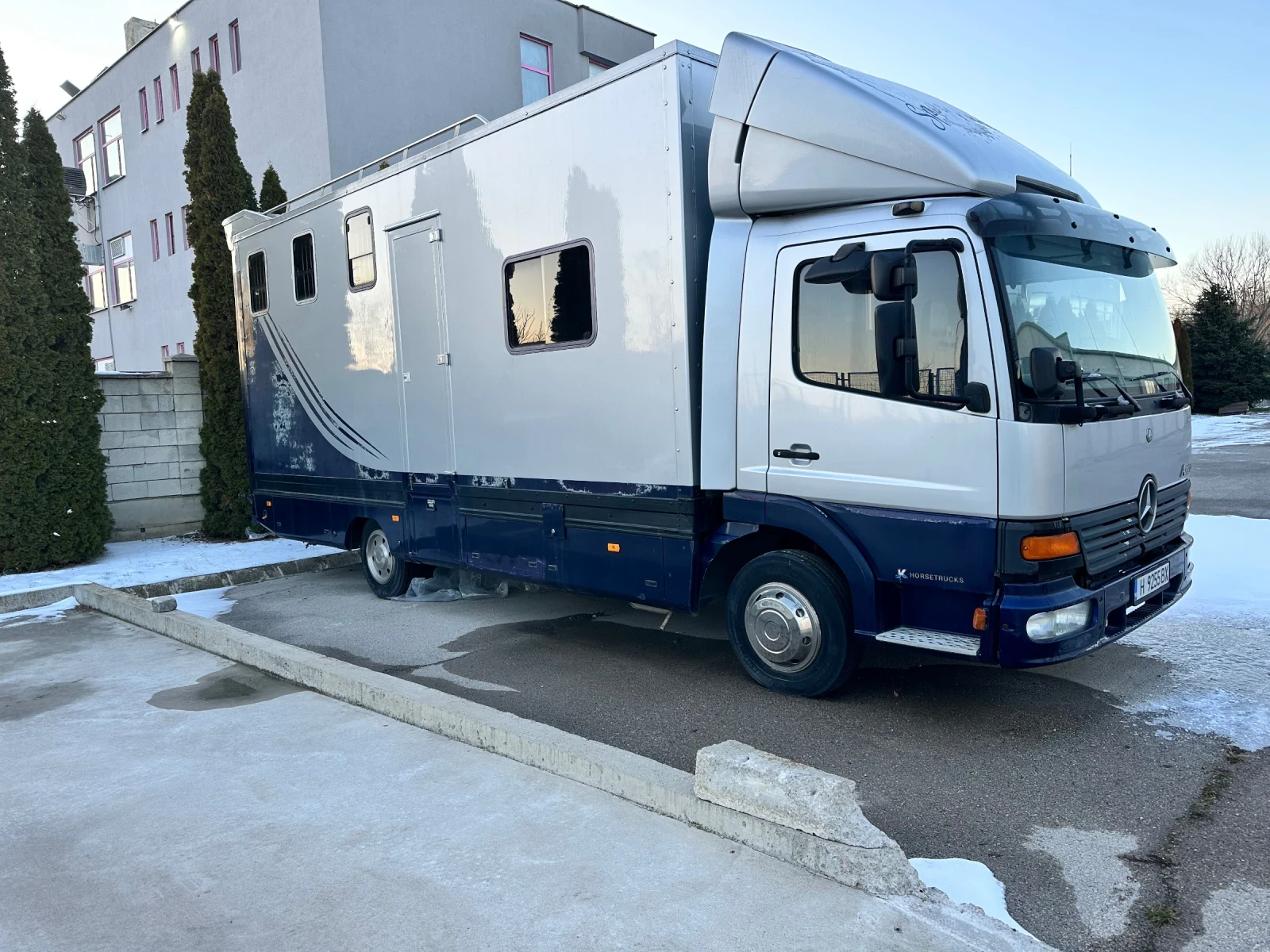 Mercedes-Benz Atego Животновоз