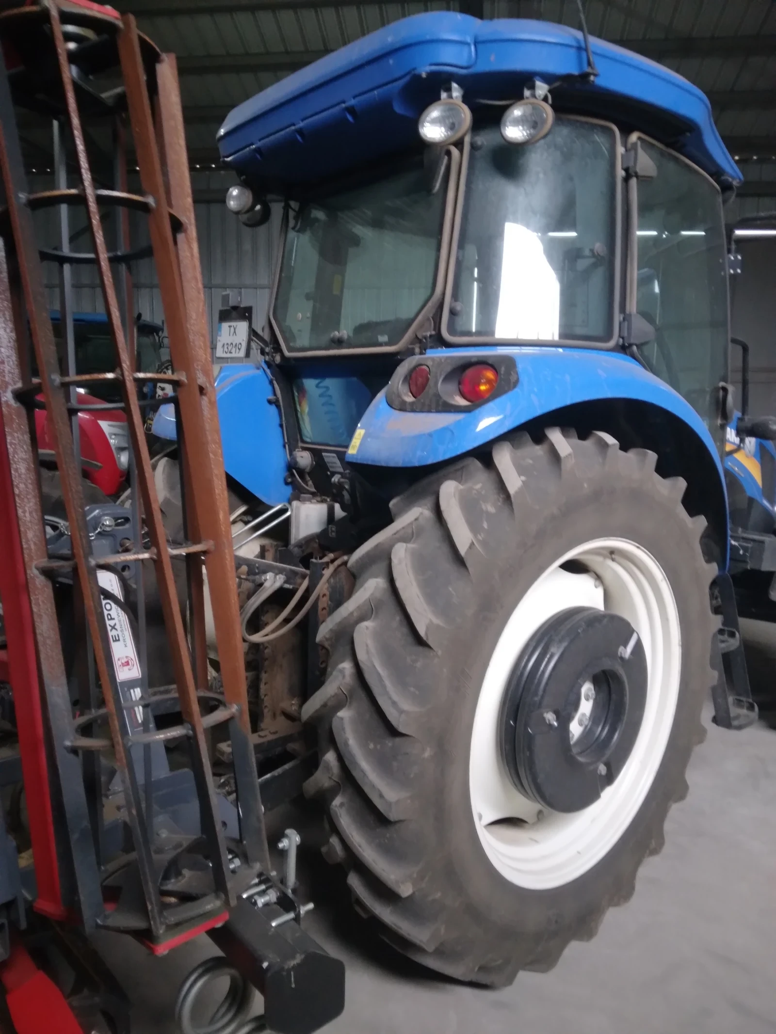 Трактор New Holland TD 100 - изображение 4