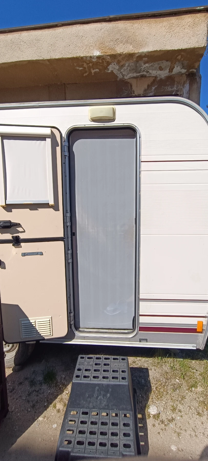 �������� Adria LUNAR ARIVA | Mobile.bg � ����������� 2