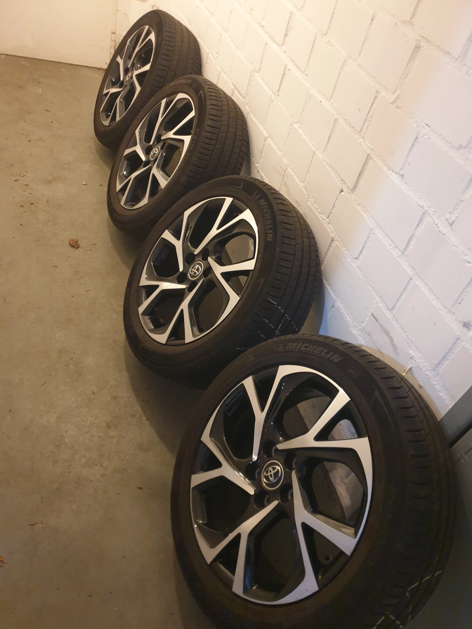 Гуми с джанти Michelin 225/50R18