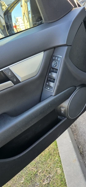 Mercedes-Benz C 180 Avantgarde, снимка 5