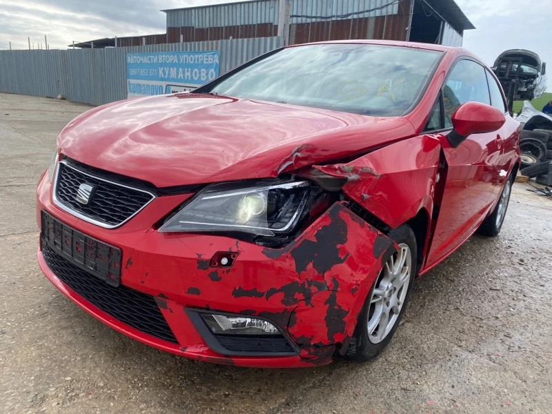 Seat Ibiza 1.2i, снимка 2 - Автомобили и джипове - 45100159