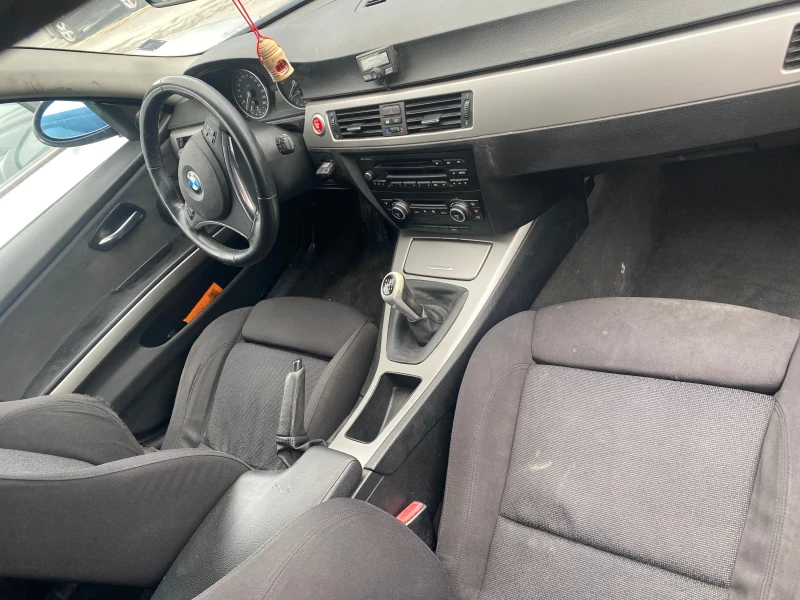 BMW 320, снимка 6 - Автомобили и джипове - 52362694