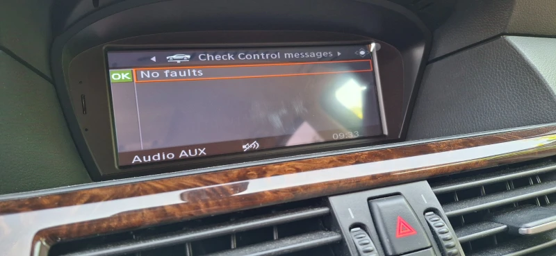 BMW 525 3.0D Facelift, снимка 10 - Автомобили и джипове - 52634855